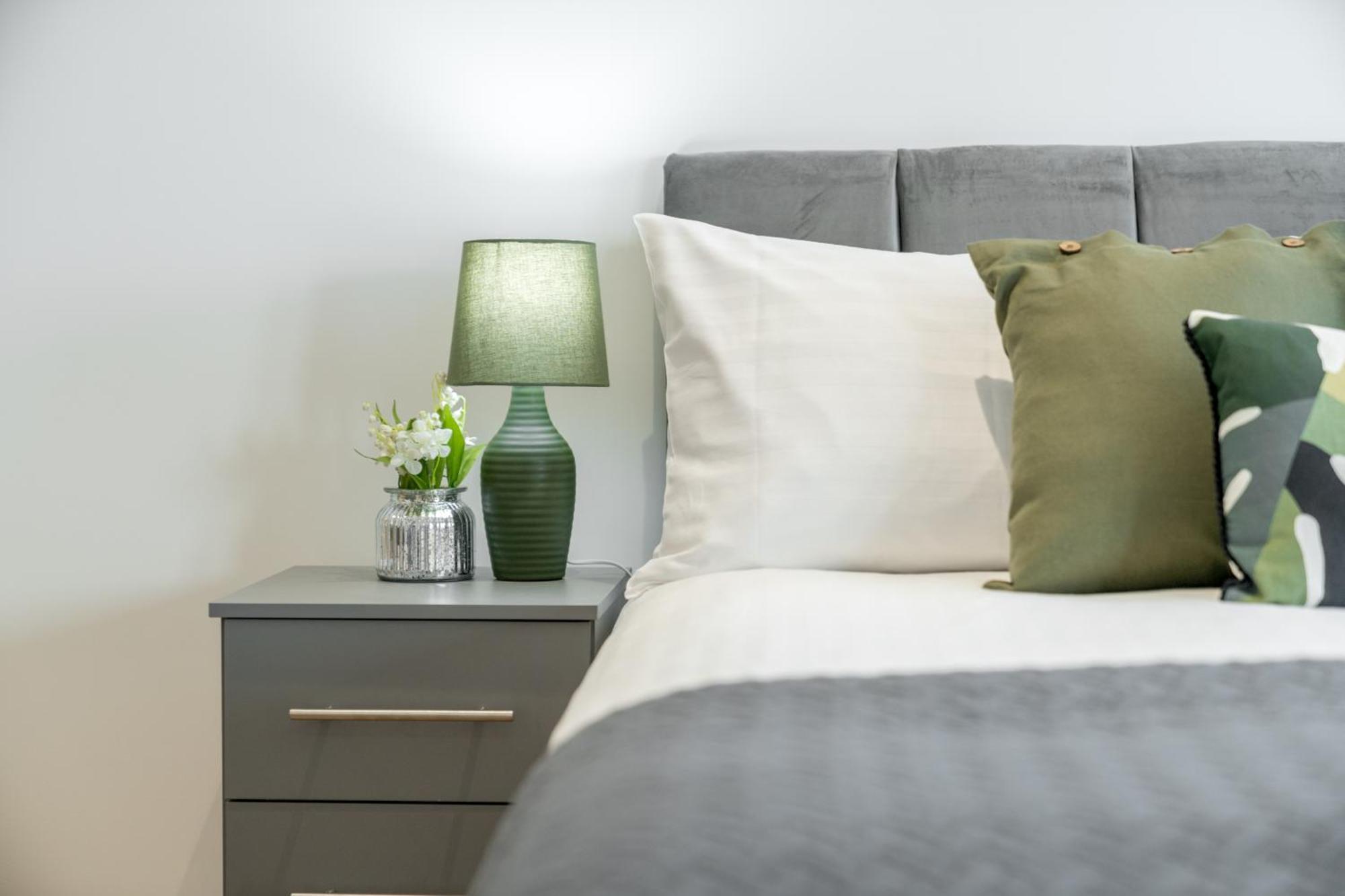 Skyvillion - London River Thames Top Floor Apartments By Woolwich Ferry, Mins To London Excel, O2 Arena , London City Airport With Parking Zewnętrze zdjęcie